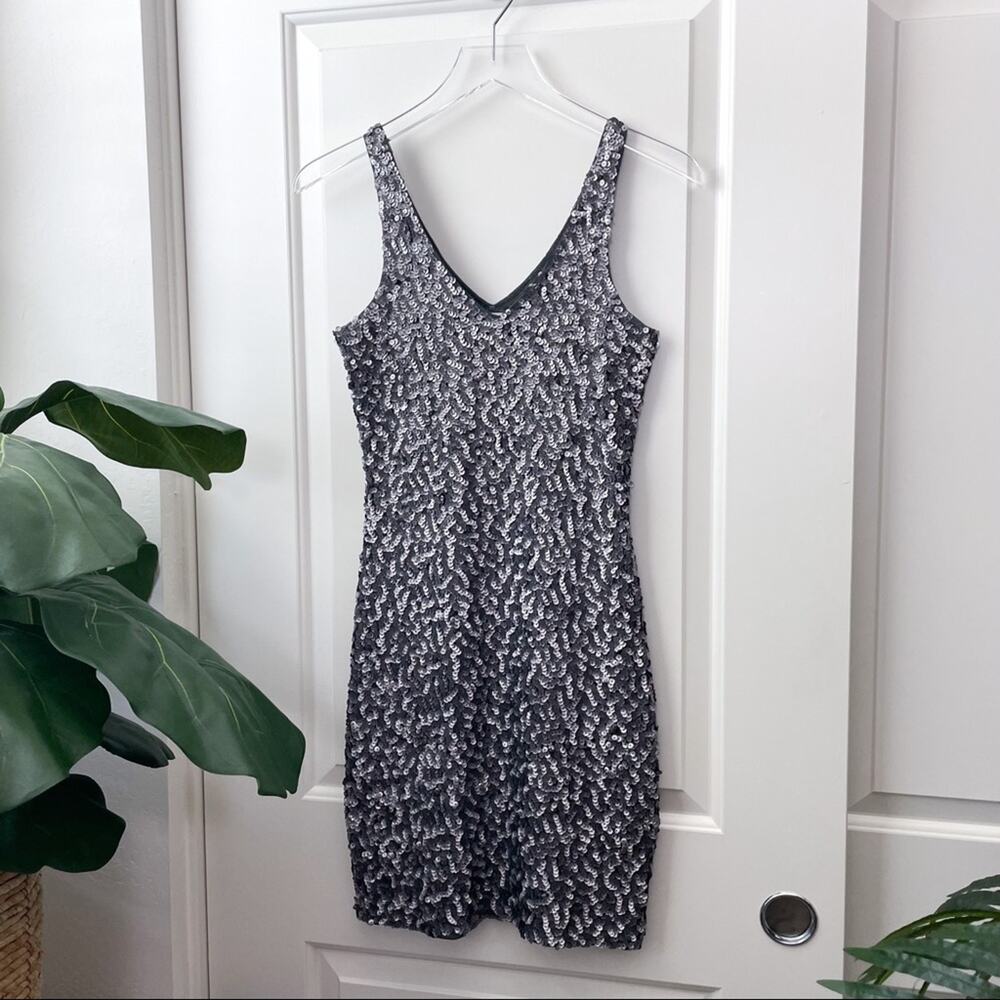Farinelli Grey Metallic Sequin Mini Dress M/L